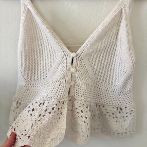 🤍 Universal Thread Crochet Peplum Tank Top – Cream (Size S) 🤍 - Picture 2 of 5
